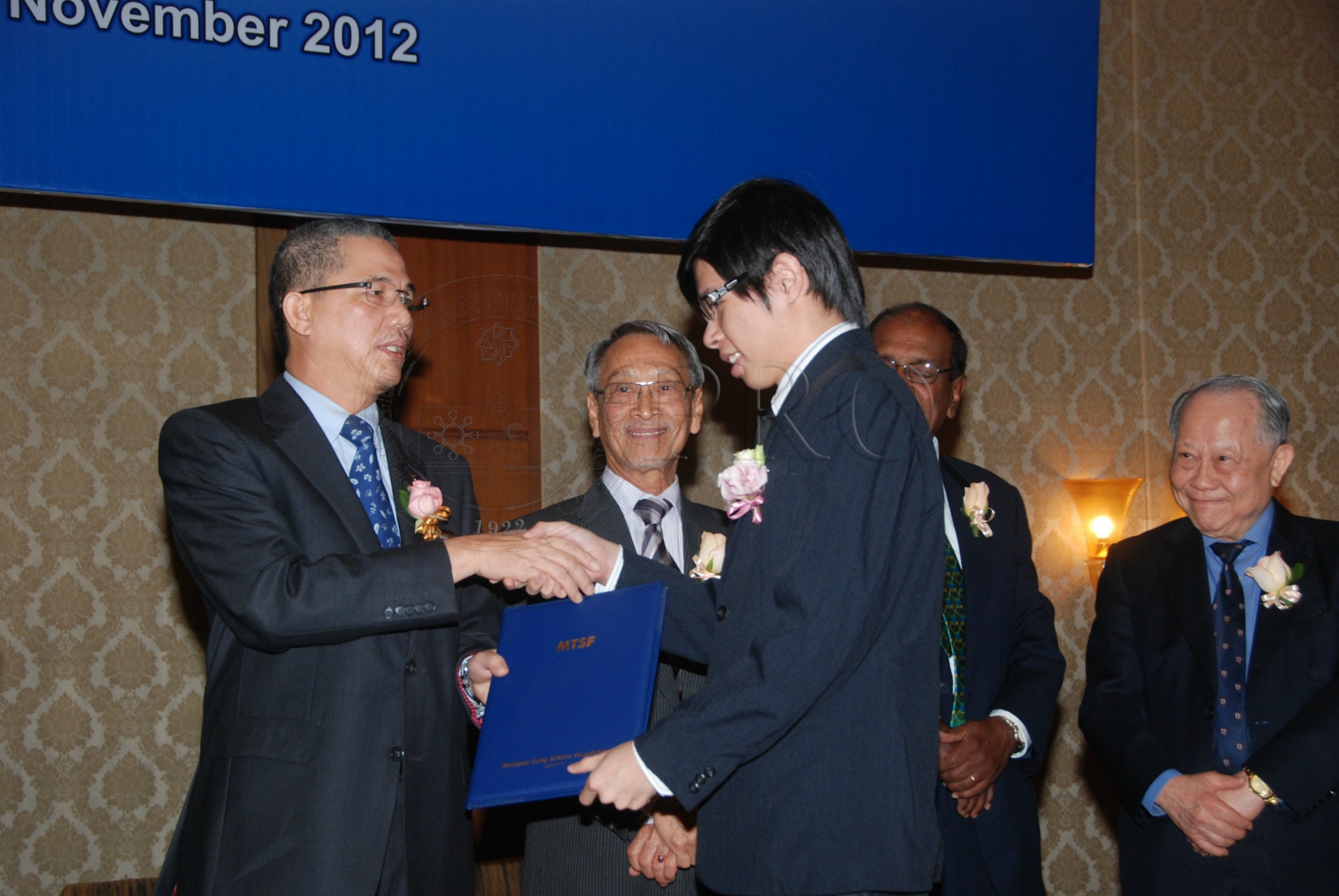 PRO 12 135 toray DSC 9075